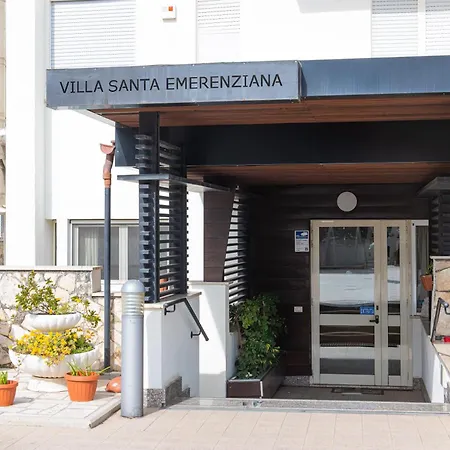 Santa Emerenziana Couette-café Rome